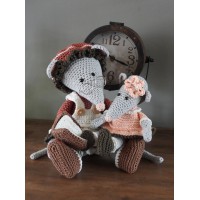 Funny Mouse set Oma leest voor